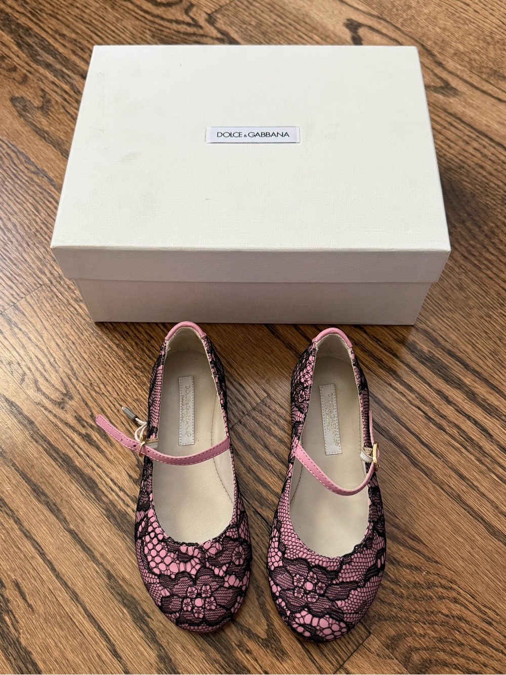 NEW Dolce & Gabbana Girls’ 26 Pink Leather Black Lace Mary-Jane Flats
